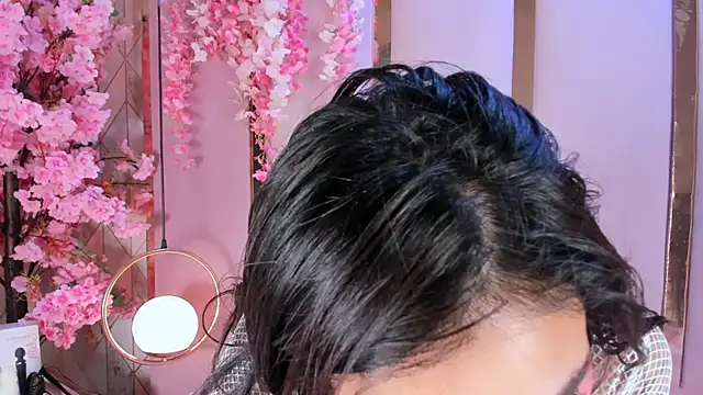 Michellespencer online show from November 9, 2025, 9:08 pm