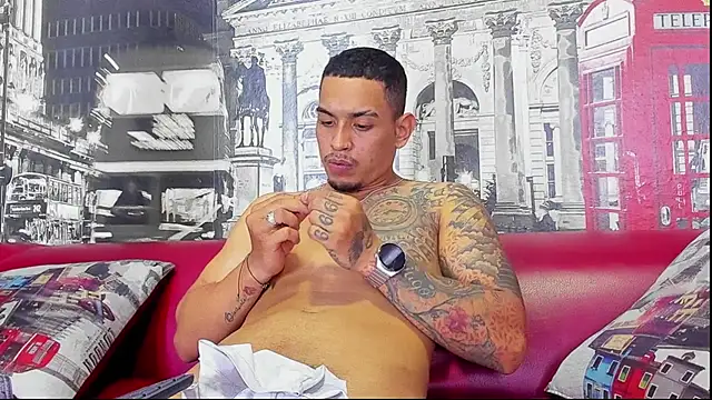 Damian09  online show from December 3, 2025, 2:23 am