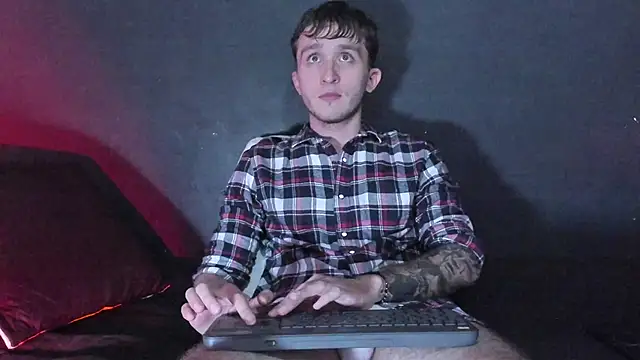 Dylanwhite23  online show from November 18, 2025, 3:10 am