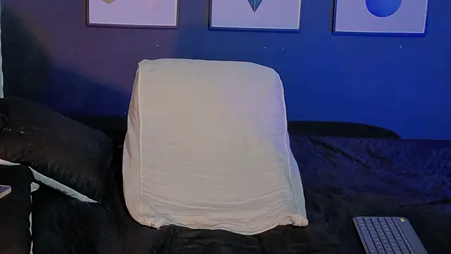 Dylanwhite23  online show from March 3, 2026, 1:56 am