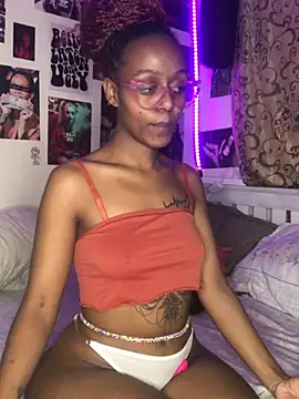 Snapshot of naughtybitches5 chatting on December 22, 2024, 2:49 pm naughtybitches5 online show from December 22, 2024, 2:49 pm