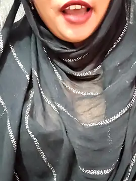 Snapshot of Indian-Nazia chatting on October 9, 2025, 11:11 am Indian-Nazia online show from October 9, 2025, 11:11 am