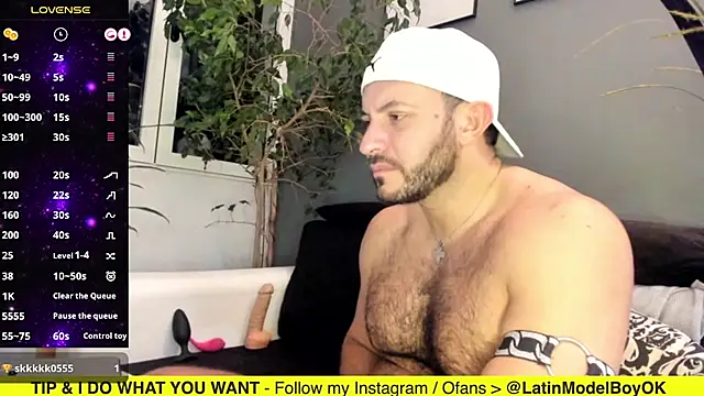 Snapshot of arielenbsas chatting on February 25, 2025, 3:20 am arielenbsas online show from February 25, 2025, 3:20 am