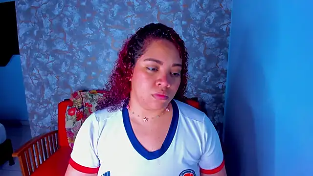 Snapshot of AngelaCoffee chatting on December 16, 2025, 6:34 pm AngelaCoffee online show from December 16, 2025, 6:34 pm