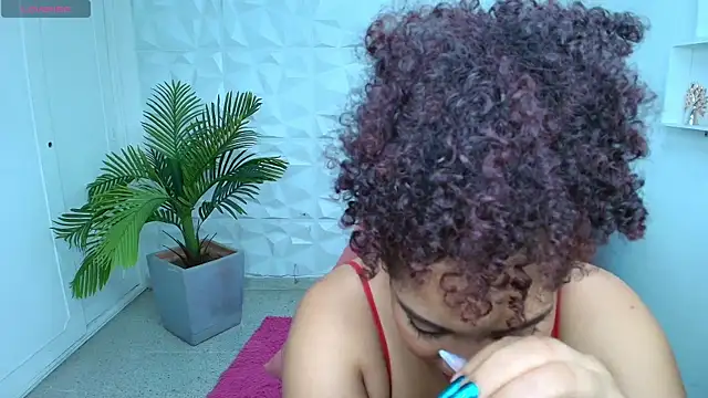 Snapshot of AngelaCoffee chatting on March 15, 2025, 9:41 am AngelaCoffee online show from March 15, 2025, 9:41 am