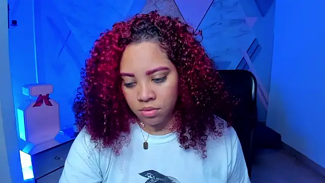 Snapshot of AngelaCoffee chatting on October 9, 2025, 10:27 am AngelaCoffee online show from October 9, 2025, 10:27 am