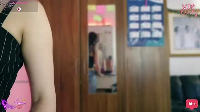 LauGrayJ online show from March 21, 2026, 12:42 pm