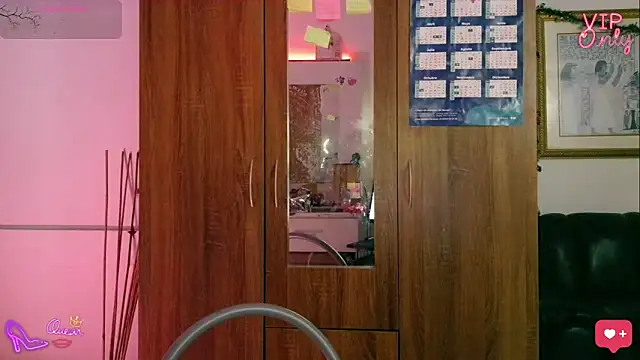 Snapshot of LauGrayJ chatting on March 2, 2026, 7:15 am LauGrayJ online show from March 2, 2026, 7:15 am