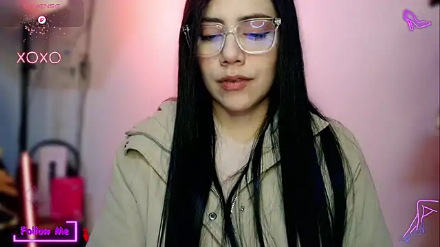 Snapshot of LauGrayJ chatting on November 20, 2025, 5:41 am LauGrayJ online show from November 20, 2025, 5:41 am