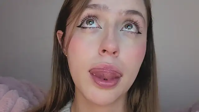 SofiaGc online show from October 26, 2025, 3:51 am