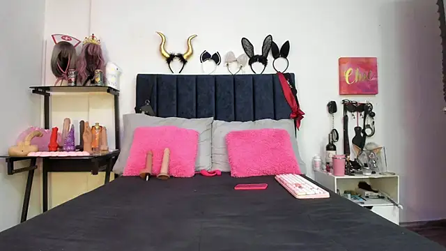 emmily giraldo online show from January 9, 2026, 1:18 pm