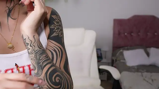 thin princess online show from October 19, 2025, 2:14 am