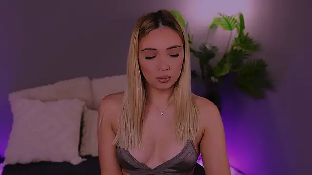 Jessielle online show from November 27, 2025, 4:35 am