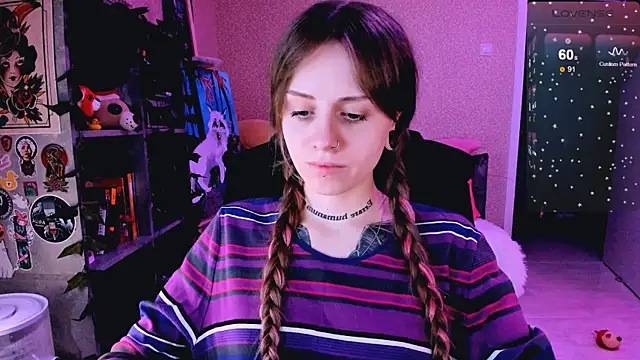 Snapshot of NaniMoore chatting on March 16, 2025, 2:32 am NaniMoore online show from March 16, 2025, 2:32 am