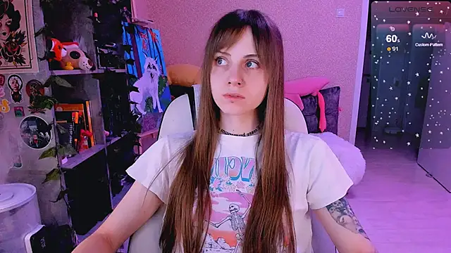 Snapshot of NaniMoore chatting on February 18, 2025, 8:14 pm NaniMoore online show from February 18, 2025, 8:14 pm