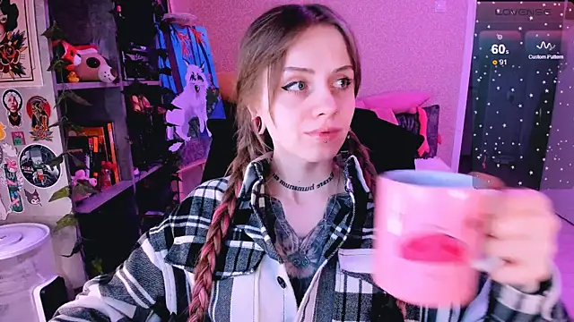 Snapshot of NaniMoore chatting on March 22, 2025, 2:27 am NaniMoore online show from March 22, 2025, 2:27 am