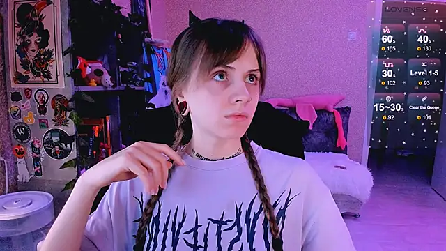 Snapshot of NaniMoore chatting on February 15, 2025, 8:12 pm NaniMoore online show from February 15, 2025, 8:12 pm