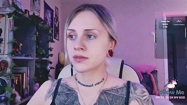 NaniMoore online show from March 19, 2026, 8:20 pm