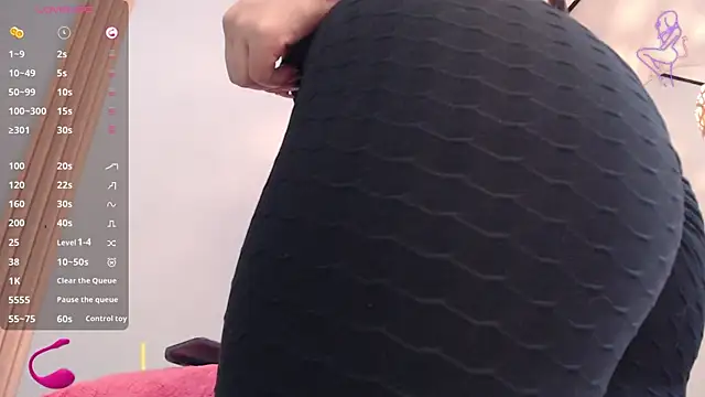 Snapshot of Thayssa_ross chatting on November 21, 2025, 3:11 pm Thayssa ross online show from November 21, 2025, 3:11 pm