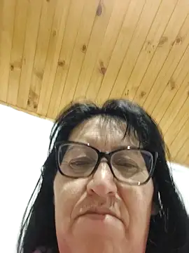Snapshot of clarita_01 chatting on May 15, 2026, 10:24 am clarita 01 online show from May 15, 2026, 10:24 am