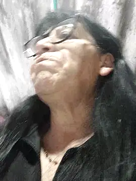 clarita 01 online show from October 24, 2025, 11:09 am