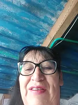 Snapshot of clarita_01 chatting on April 17, 2026, 2:20 pm clarita 01 online show from April 17, 2026, 2:20 pm