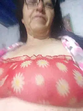 Snapshot of clarita_01 chatting on May 23, 2026, 10:47 am clarita 01 online show from May 23, 2026, 10:47 am