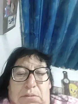 Snapshot of clarita_01 chatting on May 22, 2026, 10:57 am clarita 01 online show from May 22, 2026, 10:57 am