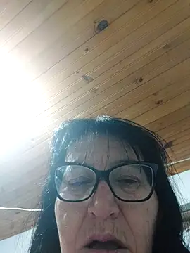 Snapshot of clarita_01 chatting on May 13, 2026, 10:22 am clarita 01 online show from May 13, 2026, 10:22 am