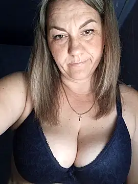 Ant0nina online show from October 2, 2025, 9:40 pm