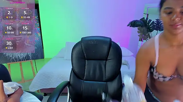 JANYLOVE   online show from March 10, 2026, 10:52 am