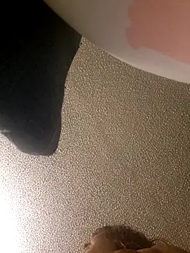 kitty 84 online show from February 24, 2026, 10:05 am