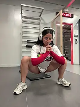 Snapshot of _vaness chatting on January 6, 2026, 4:49 am vaness online show from January 6, 2026, 4:49 am