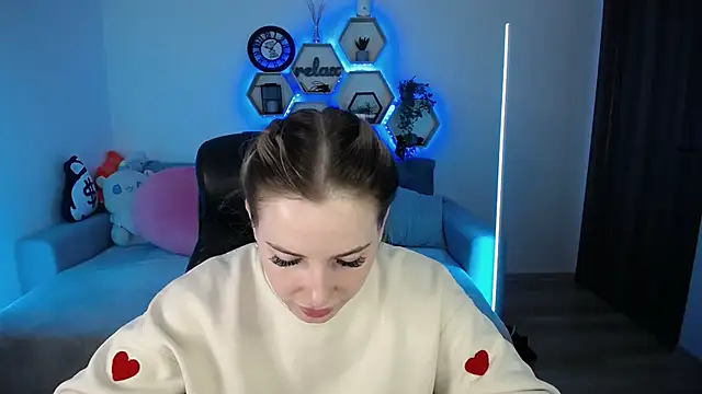 SabrinViolet online show from March 7, 2026, 9:05 am