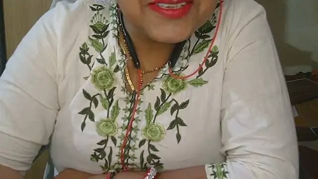 Snapshot of Cute_Ruhi99 chatting on April 20, 2026, 6:49 am Cute Ruhi99 online show from April 20, 2026, 6:49 am