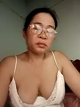 Snapshot of Sexy-asslove90 chatting on September 25, 2025, 1:44 am Sexy-asslove90 online show from September 25, 2025, 1:44 am