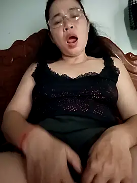 Snapshot of Sexy-asslove90 chatting on October 8, 2025, 1:29 am Sexy-asslove90 online show from October 8, 2025, 1:29 am