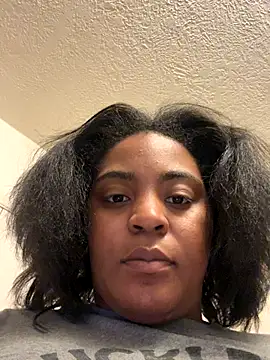 Snapshot of prettlovely14 chatting on November 24, 2025, 7:58 pm prettlovely14 online show from November 24, 2025, 7:58 pm