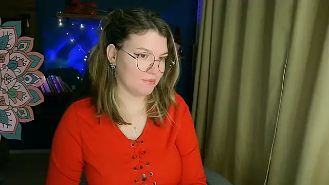 VioletteWay online show from November 30, 2025, 6:09 pm