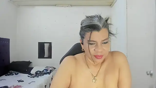 vikyadams online show from December 17, 2025, 11:59 am