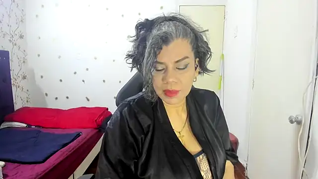 vikyadams online show from April 15, 2026, 1:04 pm