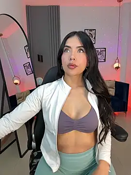 Luna  Ponce online show from March 13, 2026, 2:11 pm