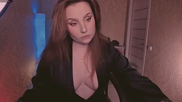 Snapshot of Eesmaaarrr chatting on October 22, 2025, 11:36 pm Eesmaaarrr online show from October 22, 2025, 11:36 pm