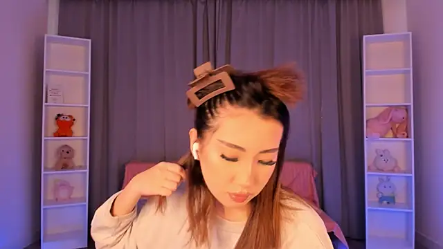 Snapshot of tinki_winkii chatting on December 18, 2025, 6:40 am tinki winkii online show from December 18, 2025, 6:40 am