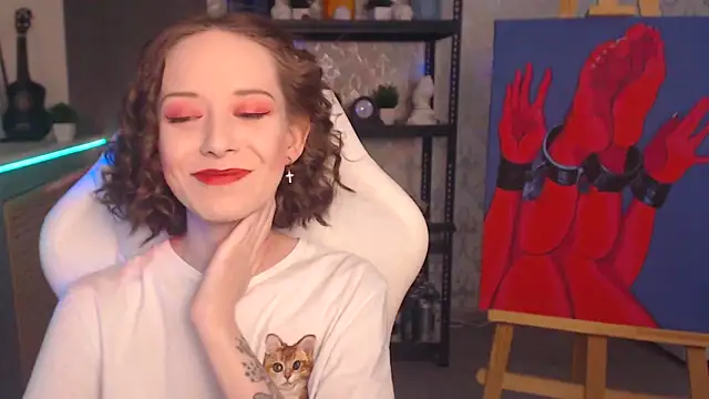 Snapshot of FascinatingEyess chatting on November 25, 2025, 1:33 pm FascinatingEyess online show from November 25, 2025, 1:33 pm