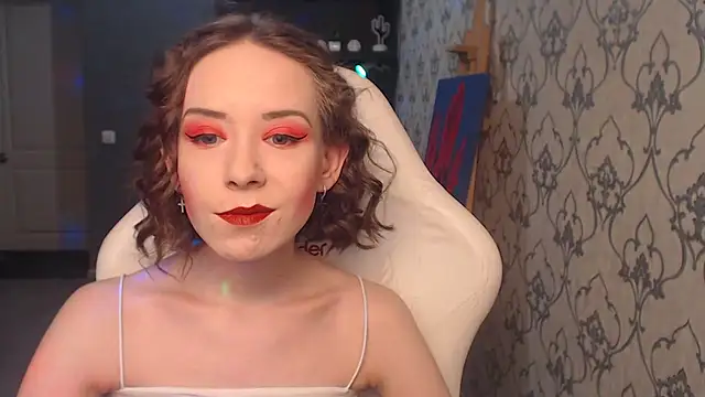 Snapshot of FascinatingEyess chatting on May 6, 2026, 5:06 pm FascinatingEyess online show from May 6, 2026, 5:06 pm