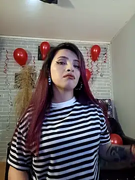 elizatexx online show from March 6, 2025, 3:13 am