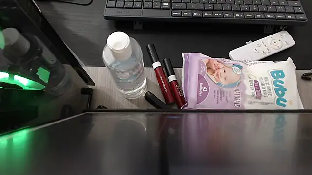 zehra sanem online show from November 18, 2025, 5:27 pm