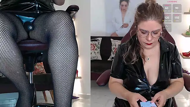 Snapshot of zehra_sanem chatting on April 14, 2026, 5:29 pm zehra sanem online show from April 14, 2026, 5:29 pm