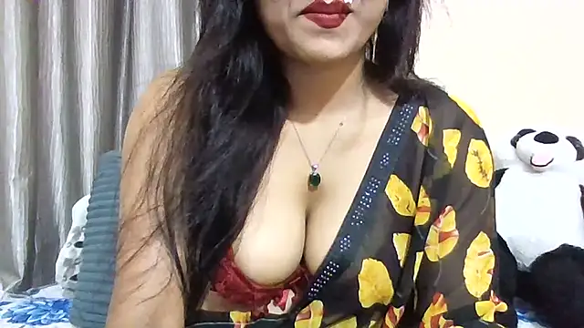Snapshot of Queenhimanshi chatting on May 26, 2026, 7:17 am Queenhimanshi online show from May 26, 2026, 7:17 am